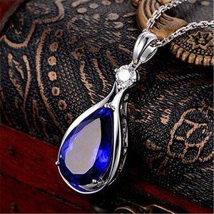 Tanzanite pendant, white-plated 18K gold sapphire pendant and diamond necklace